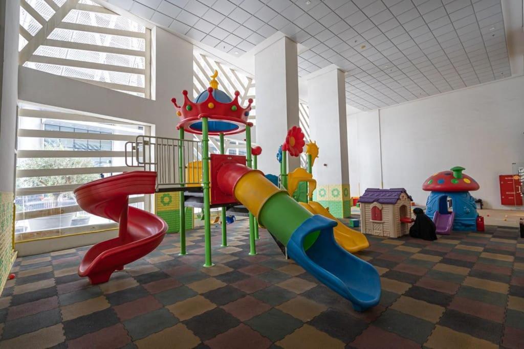 Apartamento Higuests - Mon Reve Dubái Exterior foto